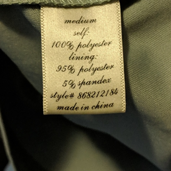 Sweet sage green embroidered shift dress - pretty! - Picture 7 of 7